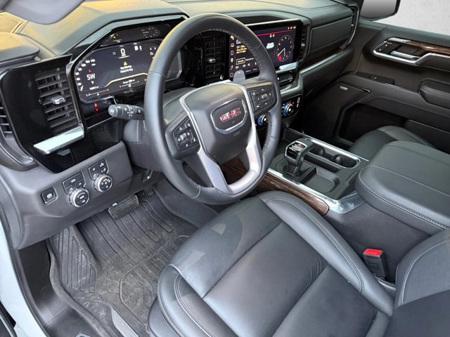 Used 2025 GMC Sierra 1500 Elevation AWD/4WD image 9