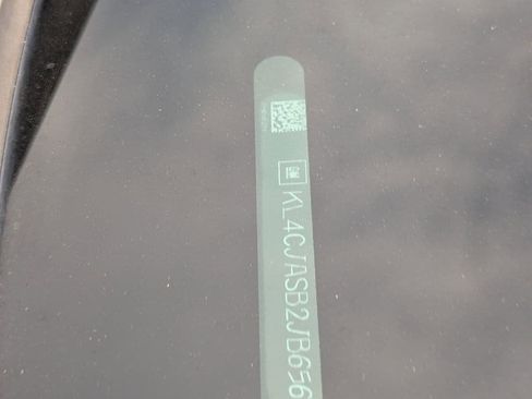 Used 2018 Buick Encore Preferred image 10