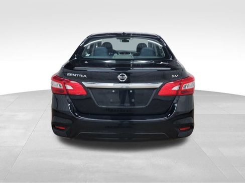 Used 2019 Nissan Sentra SV image 5