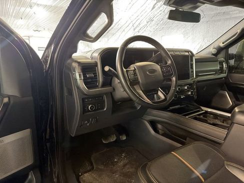 Used 2023 Ford F450 Platinum w/ FX4 Off-Road Package AWD/4WD image 8