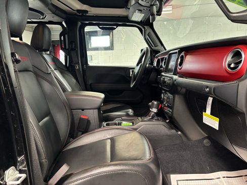 Used 2023 Jeep Gladiator Rubicon w/ LED Lighting Group image 18
