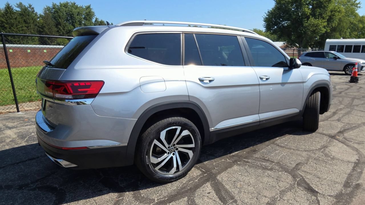 Used 2022 Volkswagen Atlas SEL AWD/4WD image 8