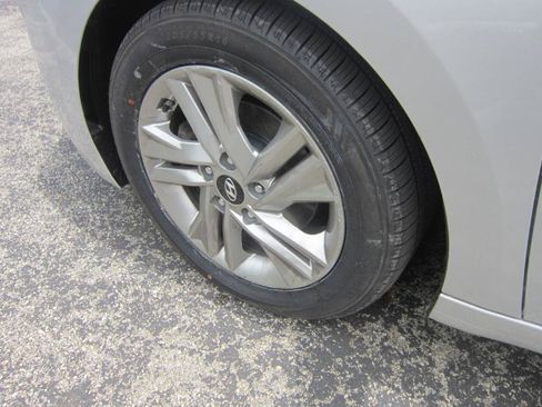 Used 2019 Hyundai Elantra Value Edition w/ Cargo Package FWD image 28