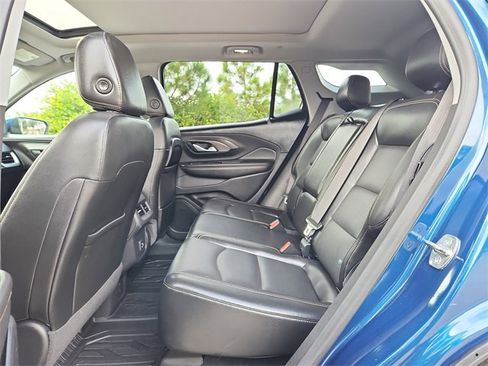 Used 2021 GMC Terrain SLT w/ Infotainment Package II image 9