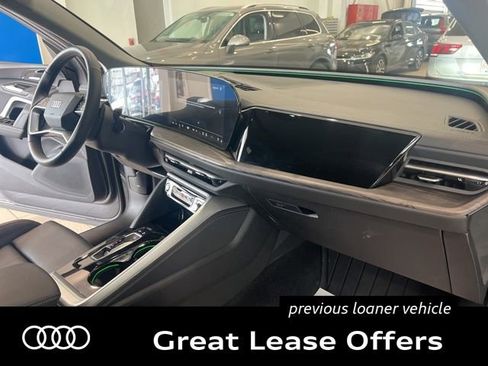 Used 2025 Audi Q5 Premium Plus w/ Premium Plus AWD/4WD image 24