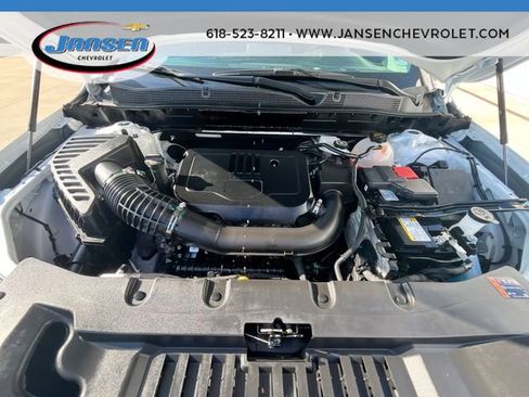 Used 2025 Chevrolet Blazer LT FWD image 29