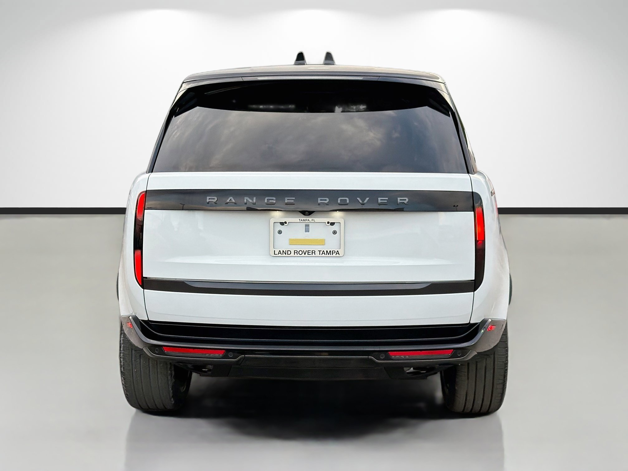 New 2027 Land Rover Range Rover SE AWD/4WD image 4