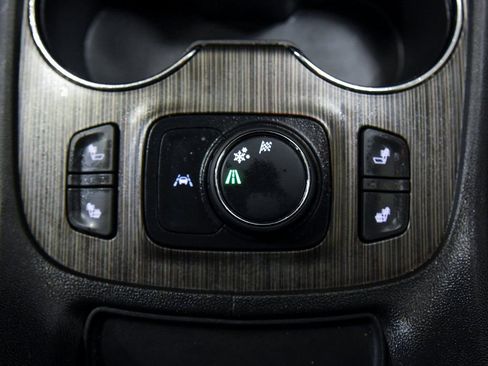 Used 2023 GMC Acadia SLT image 35