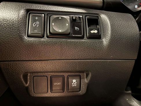 Used 2019 Nissan Sentra SR image 40