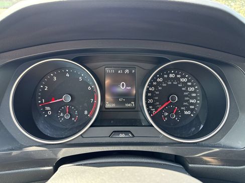 Used 2021 Volkswagen Tiguan SE w/ Panoramic Sunroof Package AWD/4WD image 17