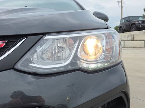 Used 2018 Chevrolet Sonic Premier FWD image 9