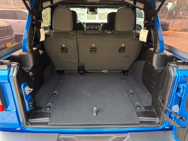 New 2026 Jeep Wrangler Unlimited Sahara AWD/4WD image 12