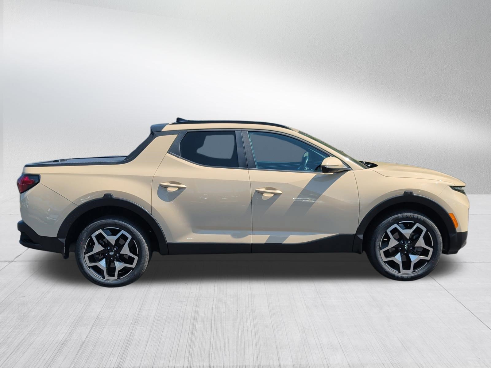 Used 2022 Hyundai Santa Cruz Limited AWD/4WD image 8