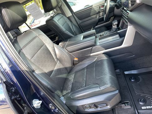 Used 2024 Toyota Sequoia Limited image 22