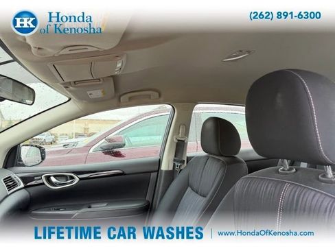 Used 2016 Nissan Sentra SV image 9
