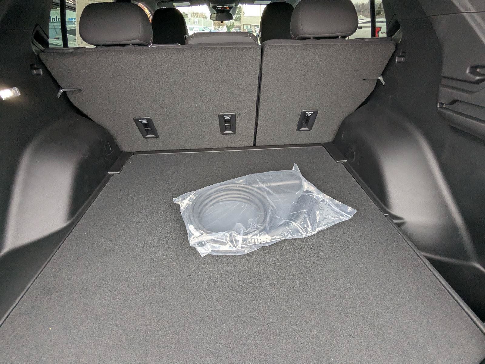 New 2026 Chevrolet Equinox EV LT FWD image 53