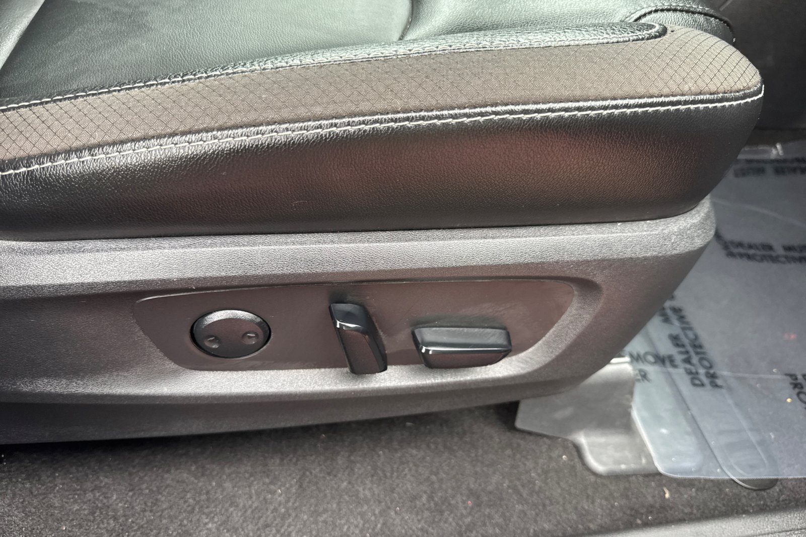 Certified 2023 Nissan Pathfinder SL w/ SL Premium Package FWD image 25