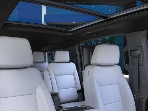 New 2026 Chevrolet Suburban Premier AWD/4WD image 48