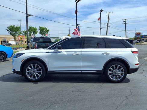 Used 2022 Lincoln Corsair AWD w/ Premium Package image 27