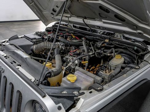 Used 2007 Jeep Wrangler X image 47