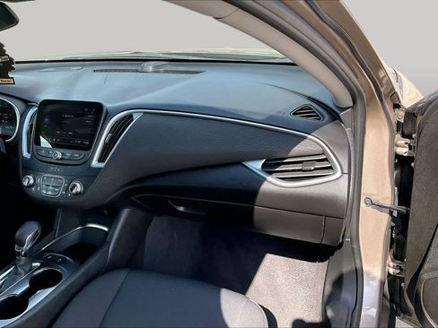 Used 2023 Chevrolet Malibu LT w/ Driver Confidence Package FWD image 18