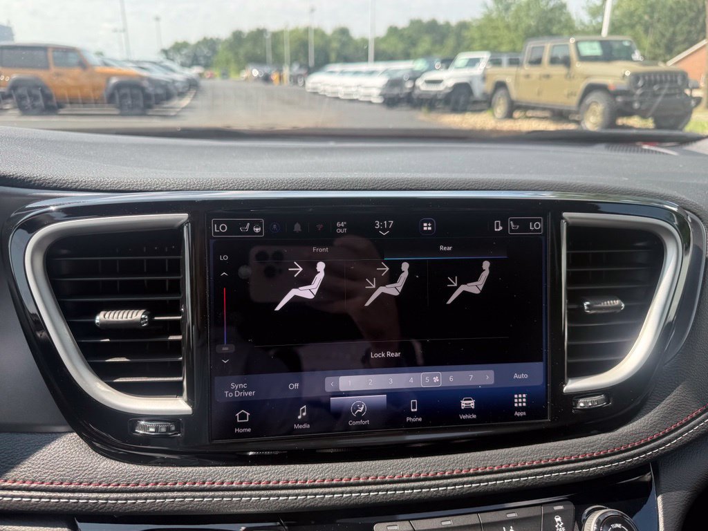 New 2027 Chrysler Pacifica Select FWD image 20
