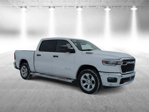 Used 2025 RAM 1500 Big Horn AWD/4WD image 2