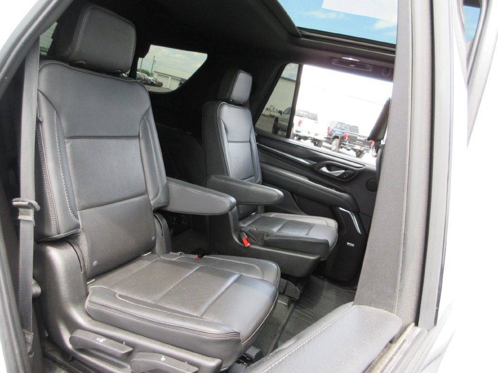 Used 2021 GMC Yukon Denali w/ Denali Ultimate Package AWD/4WD image 29
