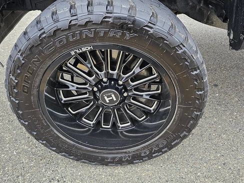 Used 2015 Ford F150 XLT w/ Equipment Group 302A Luxury image 9