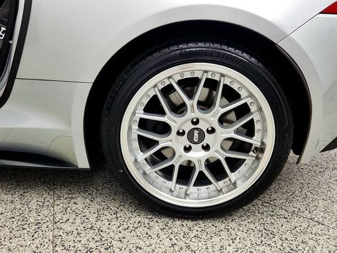 Used 2017 Jaguar F-TYPE S RWD image 9