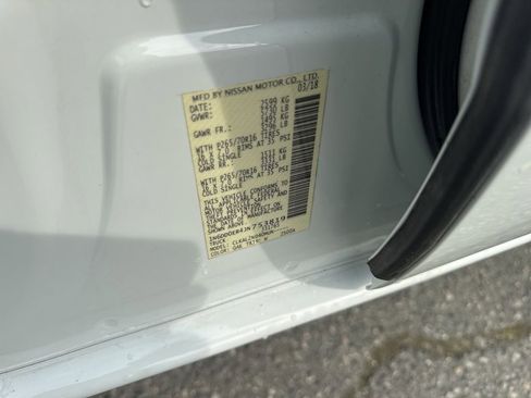 Used 2018 Nissan Frontier SV image 32