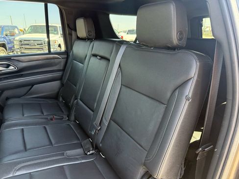 Used 2021 Chevrolet Suburban LT AWD/4WD image 27