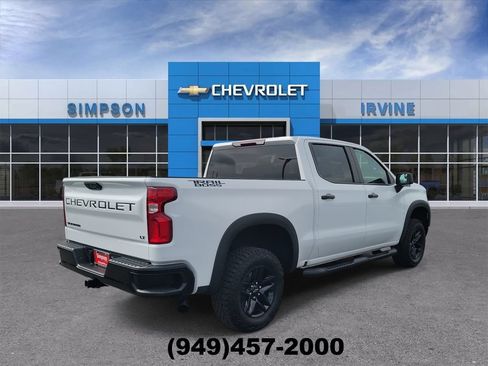 Used 2024 Chevrolet Silverado 1500 LT Trail Boss w/ Protection Package AWD/4WD image 8
