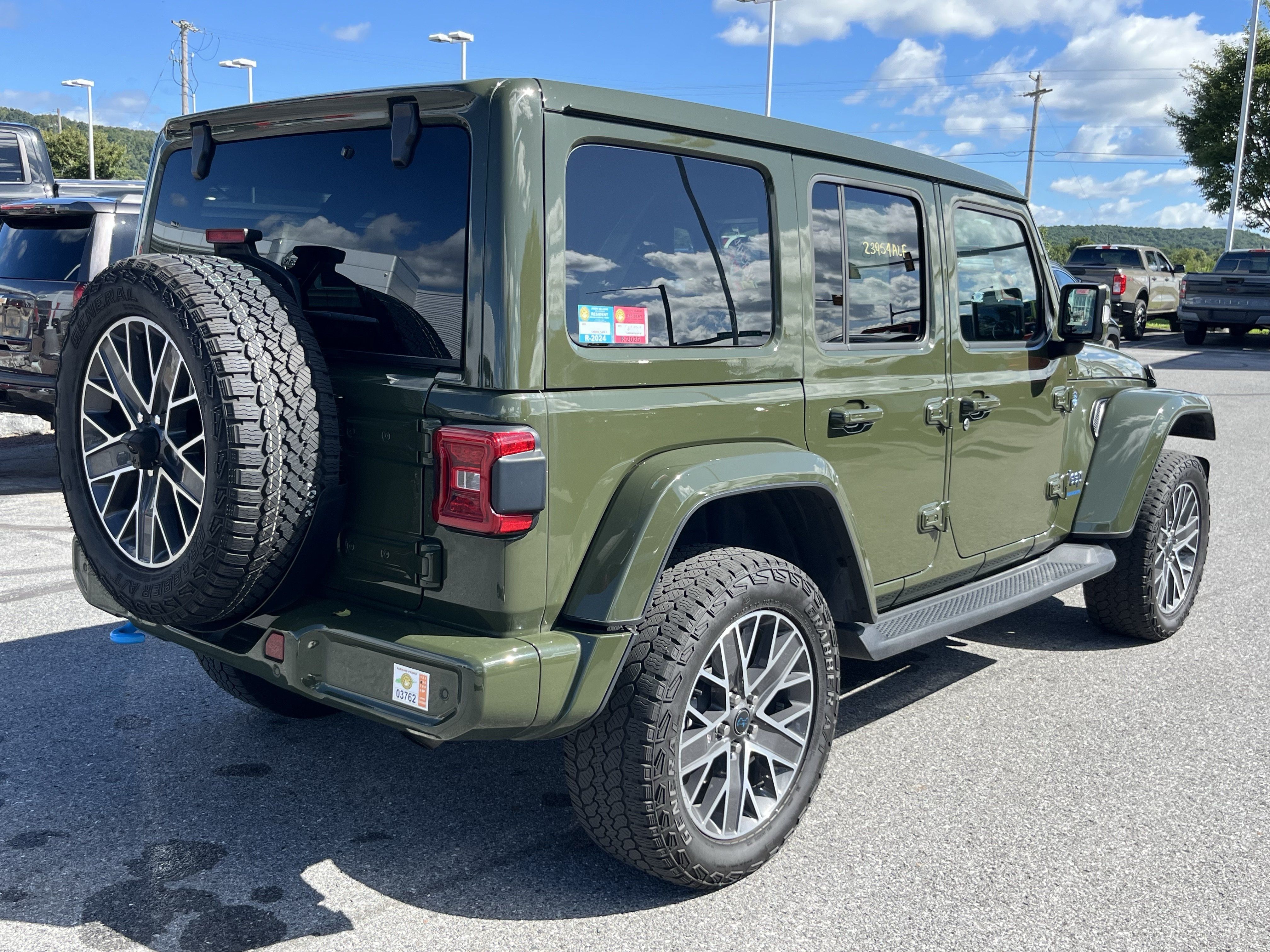 Used 2024 Jeep Wrangler High Altitude AWD/4WD image 5