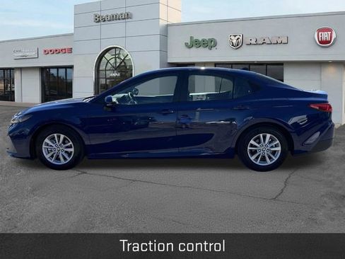Used 2025 Toyota Camry LE w/ Convenience Package FWD image 4