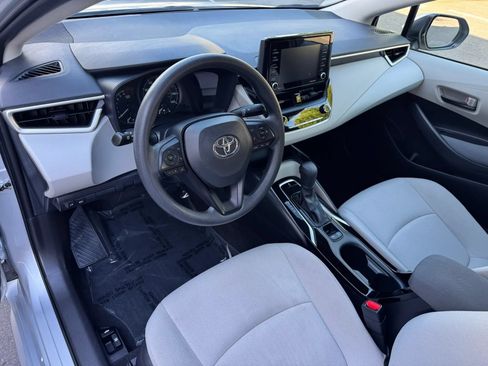 Used 2022 Toyota Corolla L FWD image 19