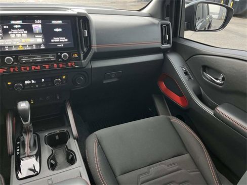 Used 2025 Nissan Frontier Pro-X w/ Pro Convenience Package image 14
