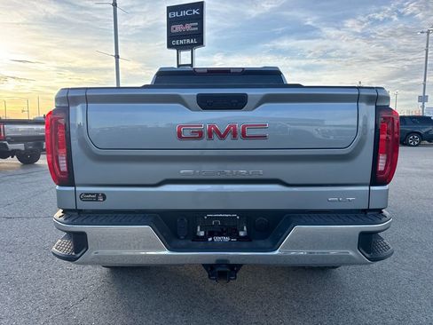 Used 2023 GMC Sierra 1500 SLT w/ SLT Premium Package image 5