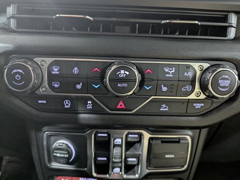 New 2026 Jeep Wrangler Unlimited Sport AWD/4WD image 18