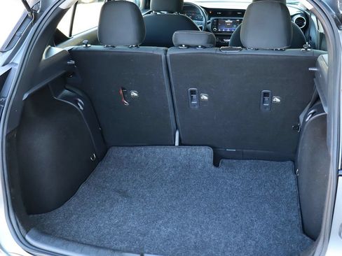 Used 2021 Nissan Kicks SV FWD image 24
