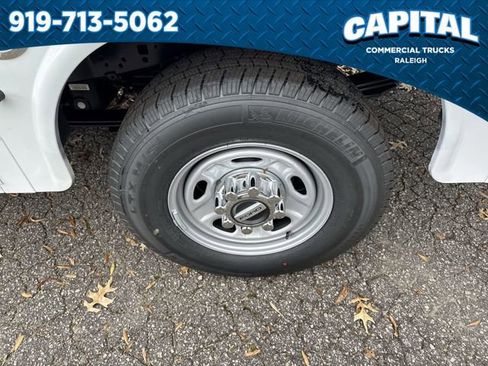 New 2026 Ford F250 XL w/ XL Chrome Package image 13