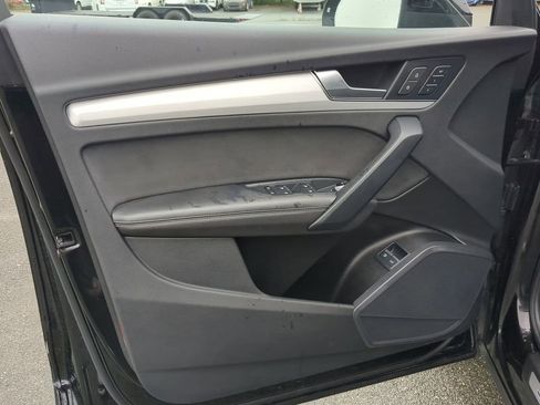 Used 2022 Audi Q5 e Premium Plus image 19