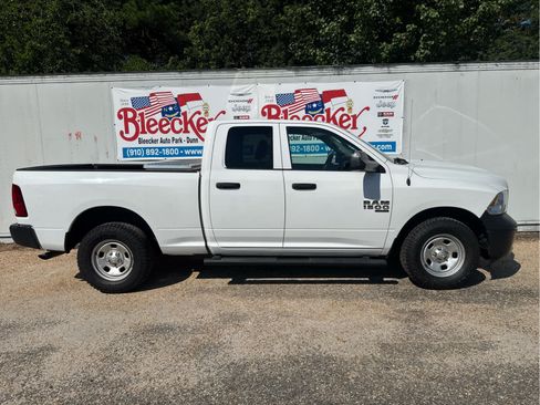 Used 2022 RAM 1500 Tradesman w/ Trailer Tow Group AWD/4WD image 2