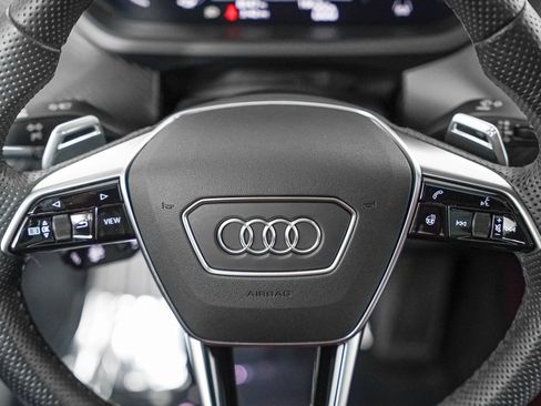 Used 2023 Audi RS e-tron GT w/ Carbon Performance Package AWD/4WD image 10