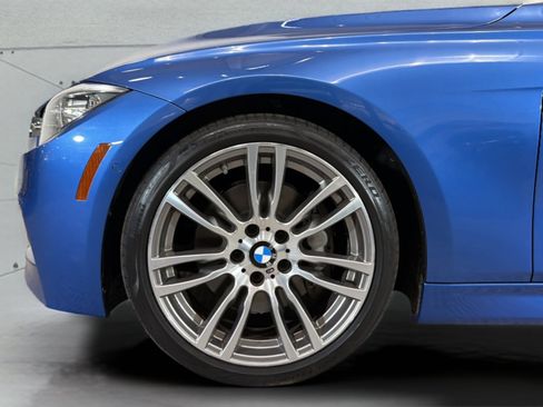 Used 2013 BMW 335i xDrive Sedan AWD/4WD image 35