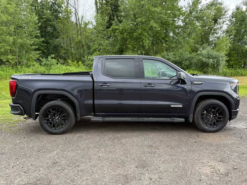 Used 2025 GMC Sierra 1500 Elevation image 4