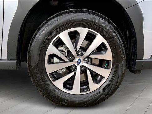 Certified 2025 Subaru Outback Premium image 34