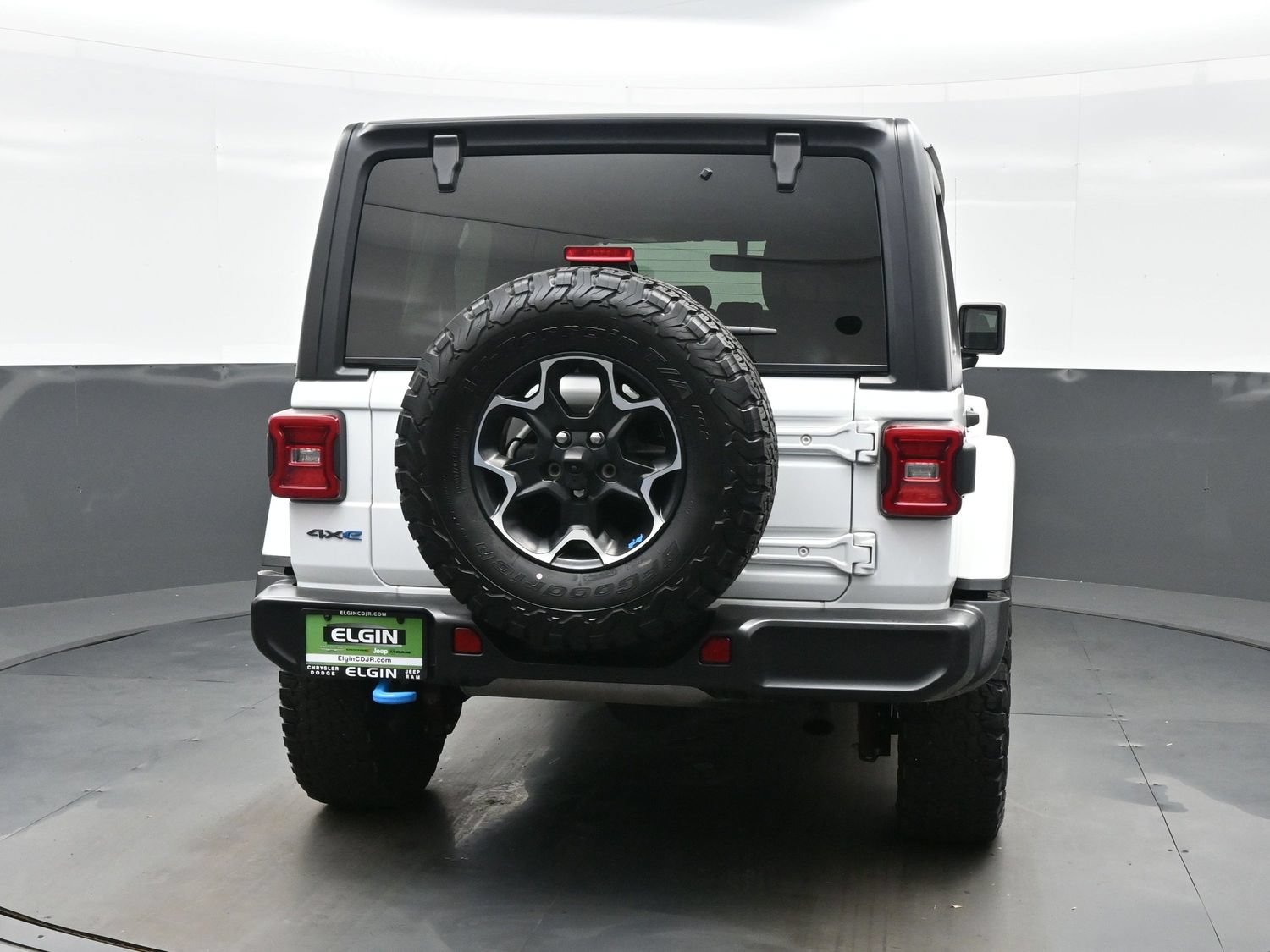 Used 2023 Jeep Wrangler Unlimited Rubicon 4xe AWD/4WD image 7