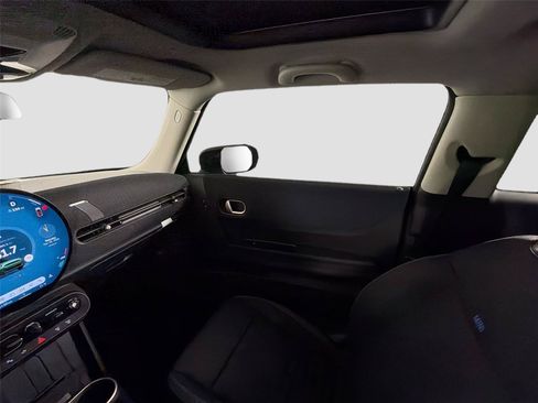 Certified 2025 MINI Cooper S FWD image 17