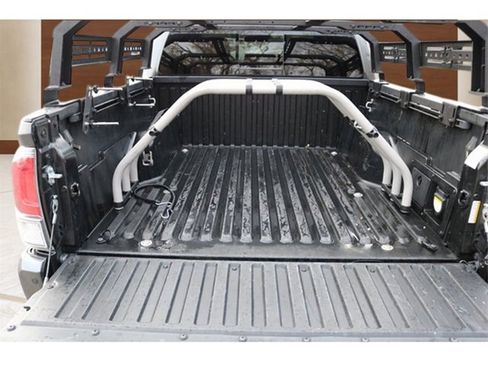 Used 2023 Toyota Tacoma TRD Off-Road image 15